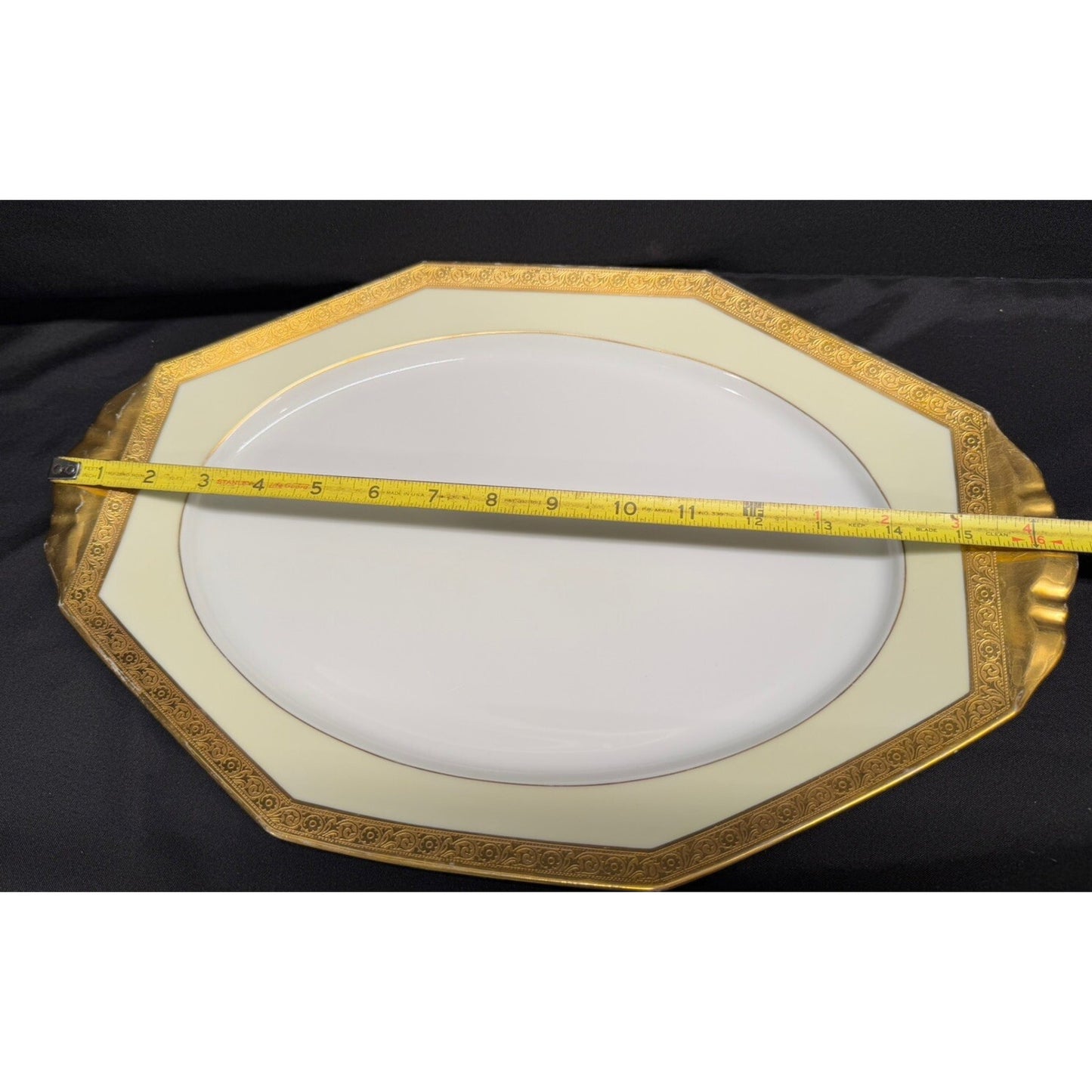 Heinrich & CO Selb Bavaria 16.5” X 11” Oval/octagon Serving Platter Gold vintage