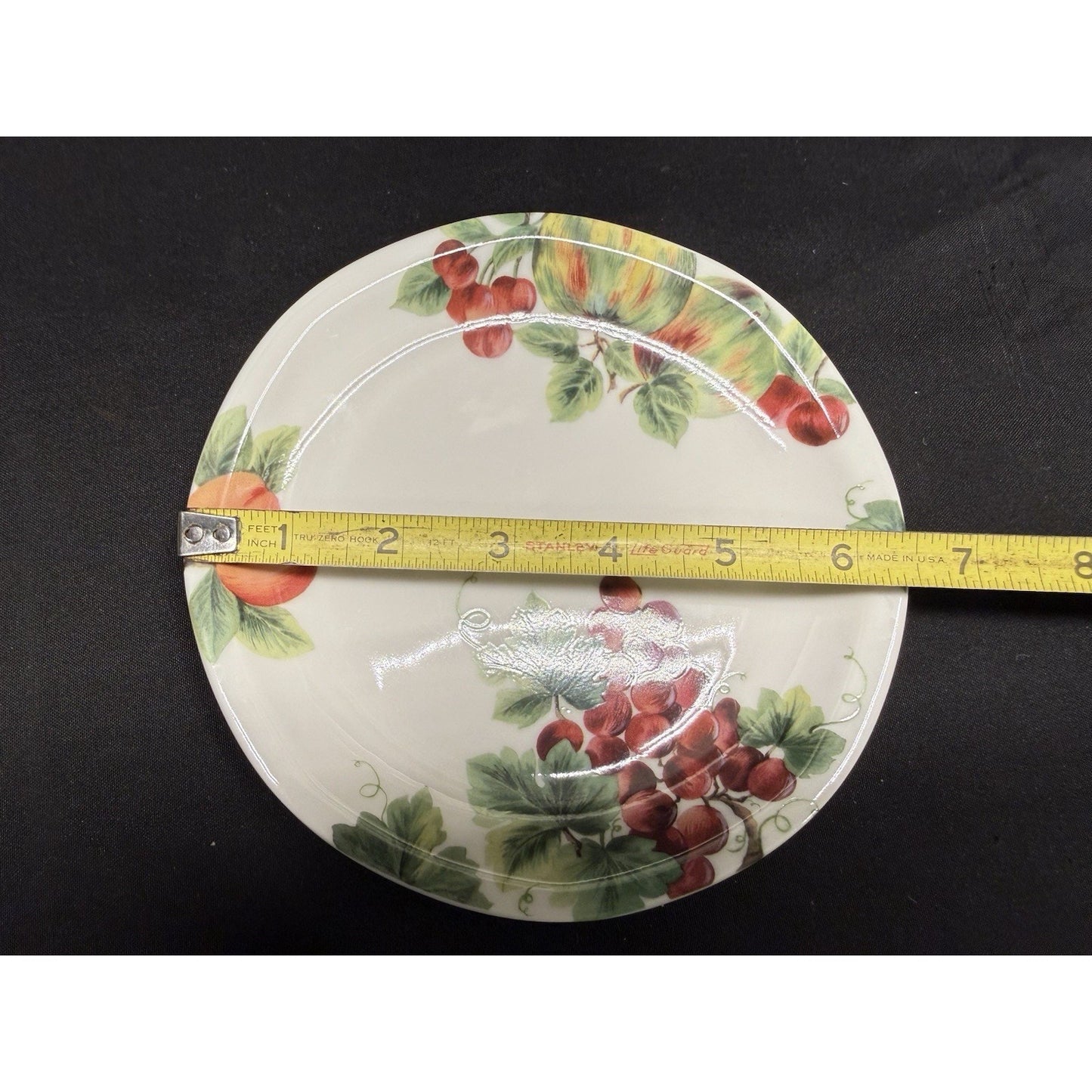 Set Of 10 Royal Doulton Vintage Grape Bread Plates 6.5 Inch Round White Fruit