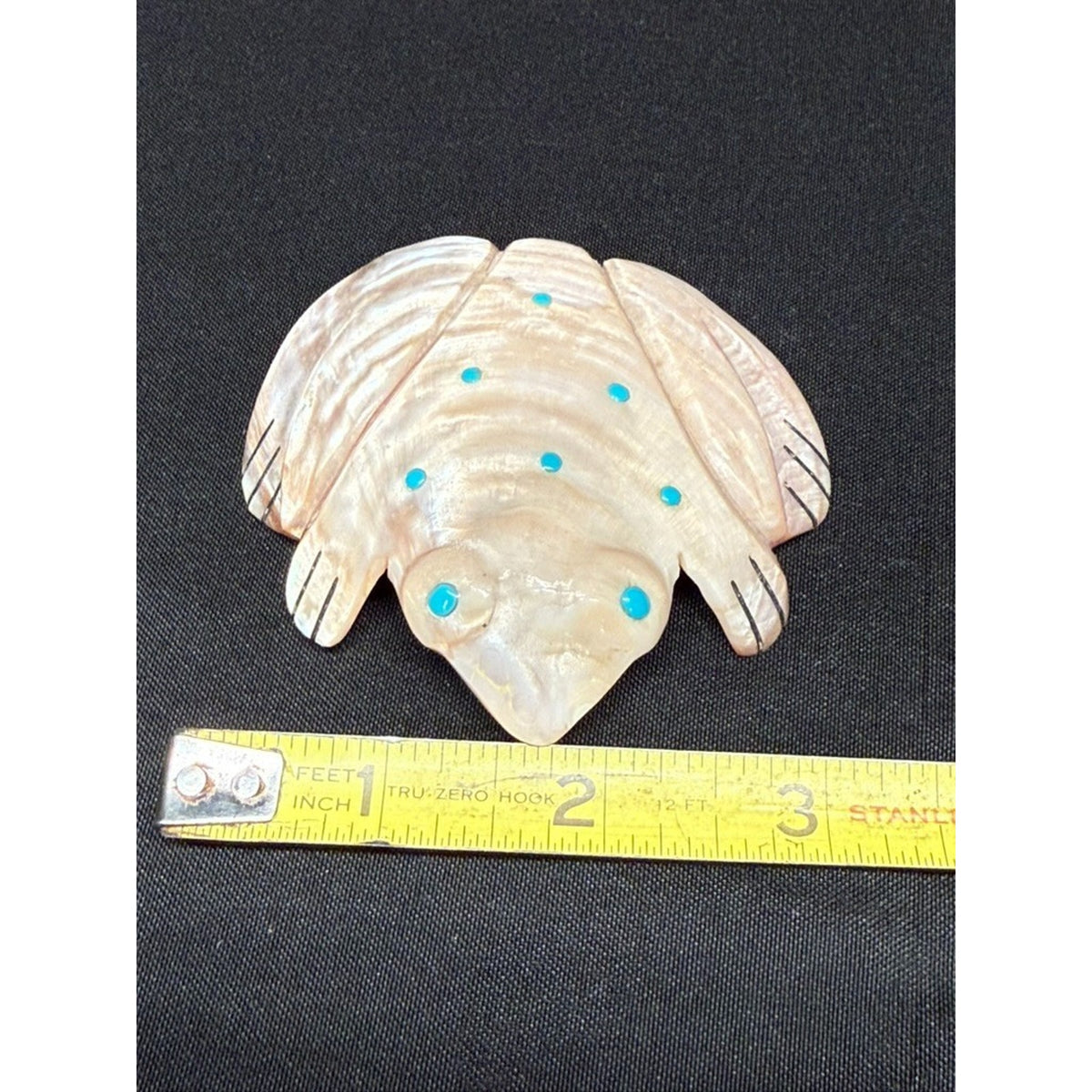 Native American Zuni Shell Fetish Frog Carving w/ Turquoise dots 3"x 3"