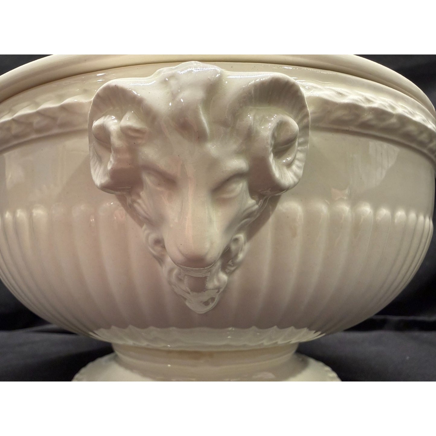 Wedgwood Edme Etruria Barlaston Covered Casserole Dish Tureen Ram Heads Vintage