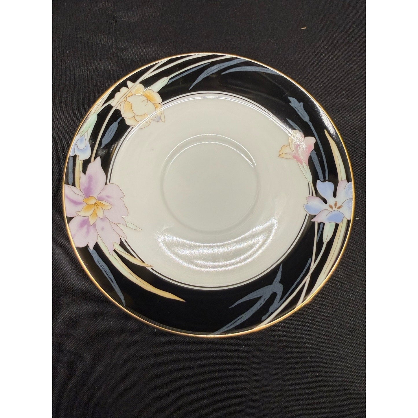 Mikasa Charisma Black Fine China Set Of 12 Saucers 10 Tea Cups Floral Vintage