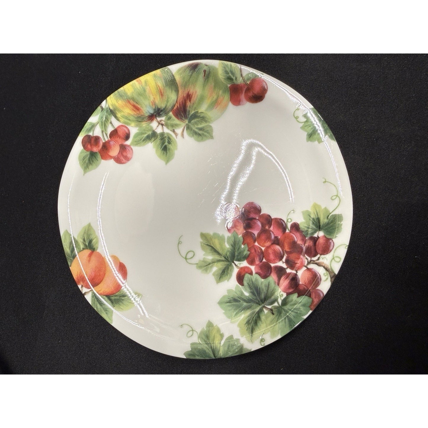 Set Of 10 Royal Doulton Vintage Grape Bread Plates 6.5 Inch Round White Fruit
