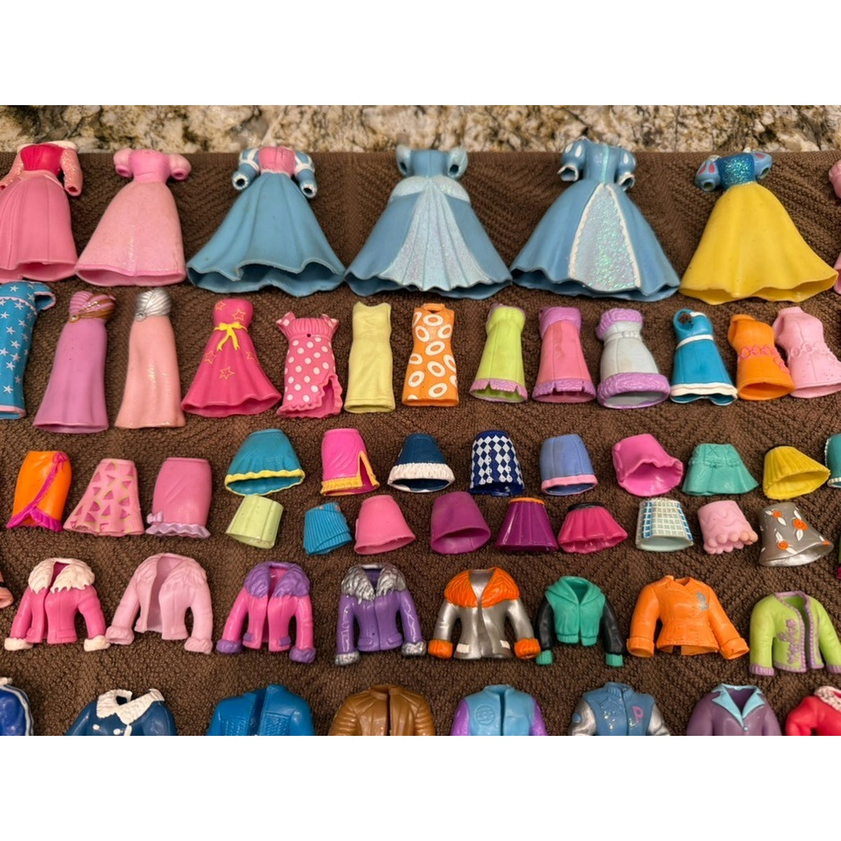 350 + Pc Vintage Polly Pocket Lot Clothing Hats Purses Shoes Accessories 2000's