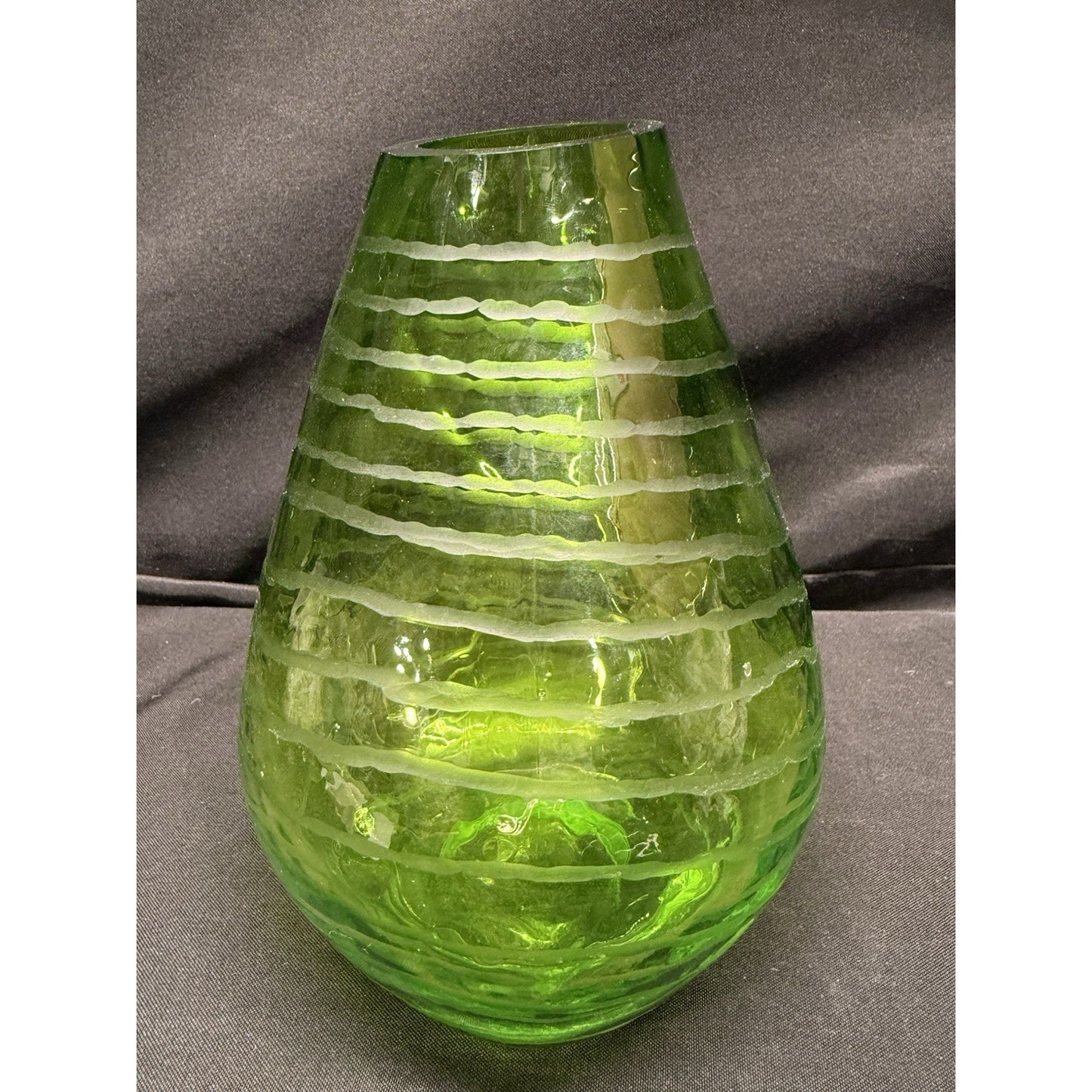 Rare Vintage Art Glass Mid Century Green Striped Etched Glass Teardrop Vase 7”