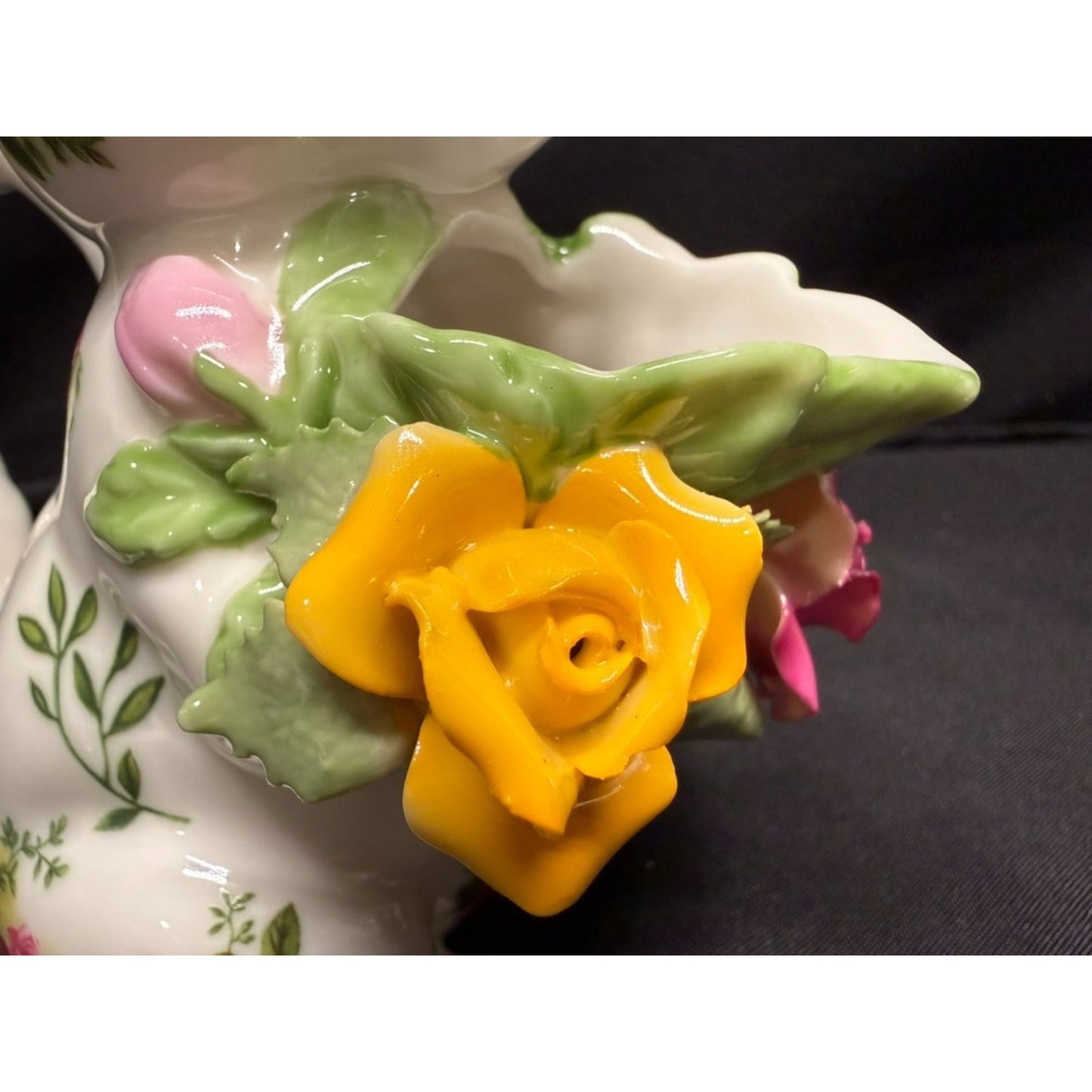 Pair of Royal Albert Old Country Roses Bunny Sugar Bowl & Creamer dish vintage