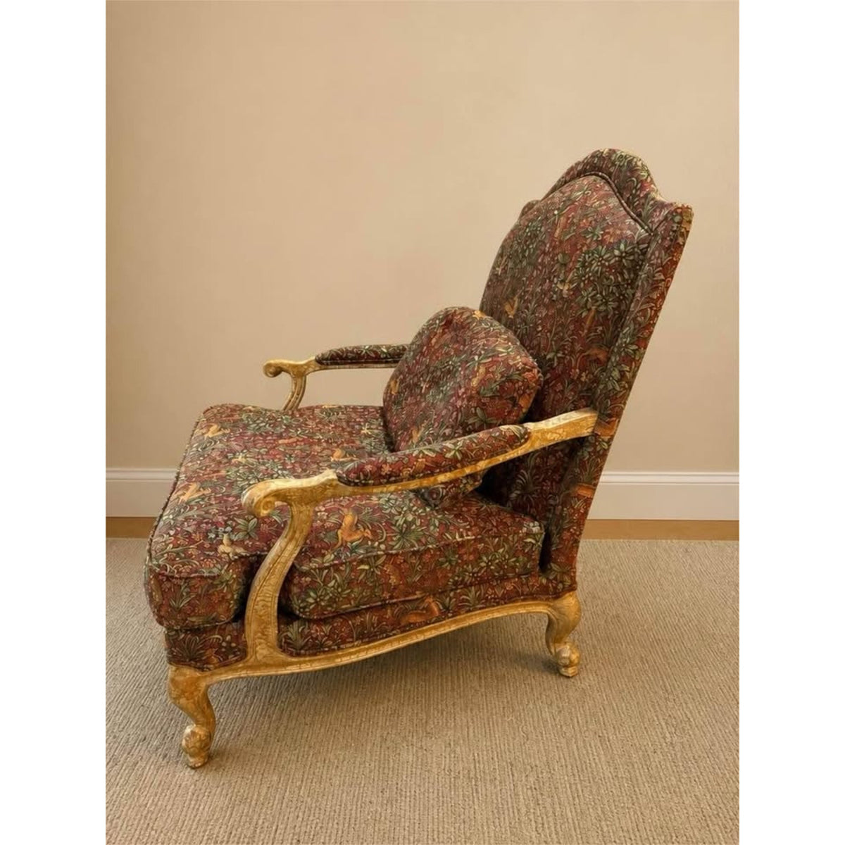 French provincial cottage style accent chair & matching ottoman wildlife red green tan