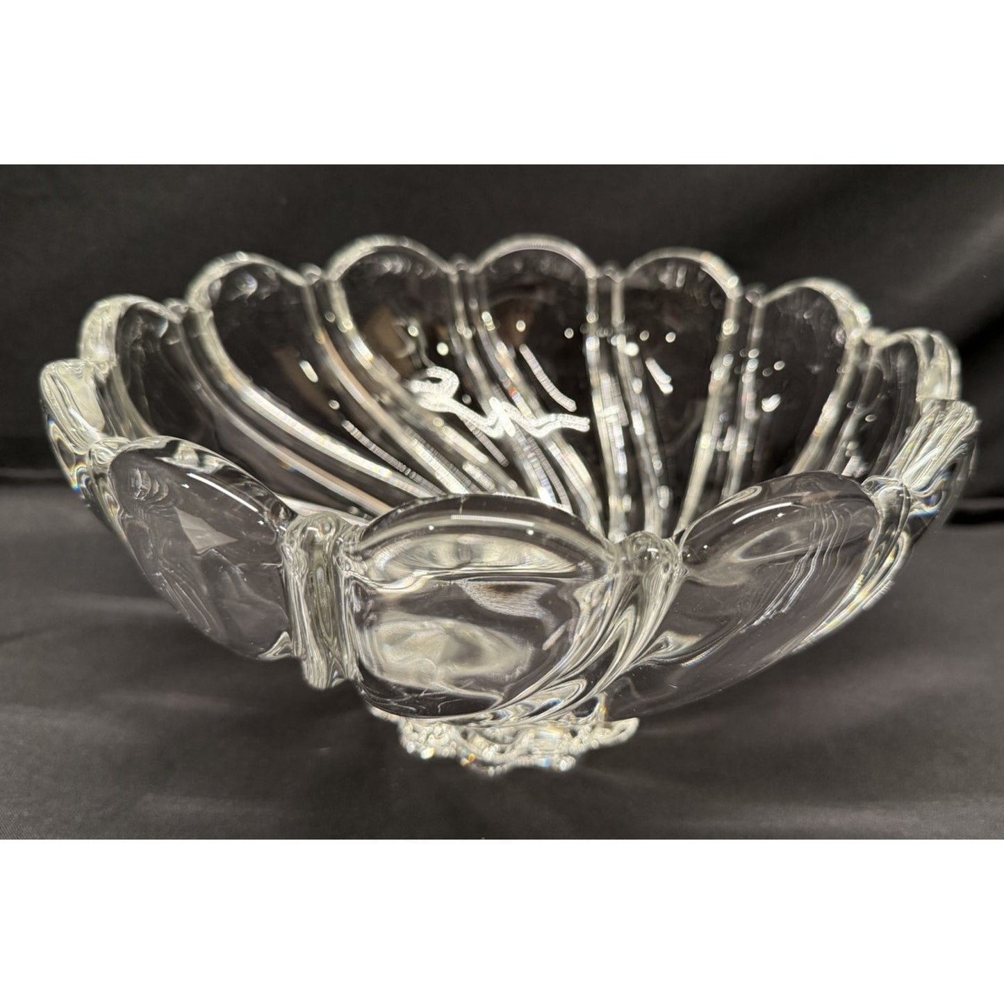 Mikasa Crystal clear serving centerpiece bowl peppermint swirl 10” x 5.25” tall