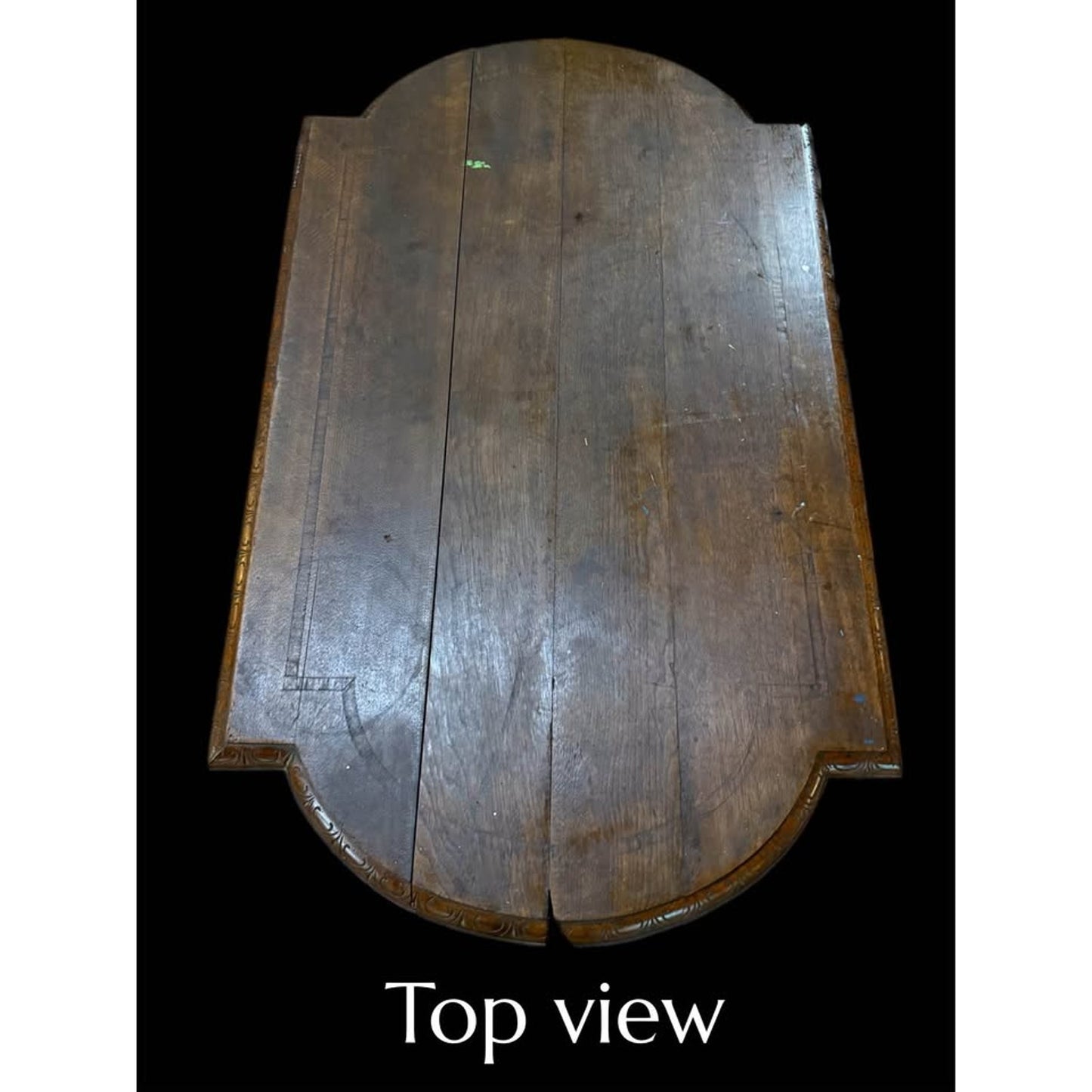 Antique 1880s Victorian oval parlor table/end table/accent table