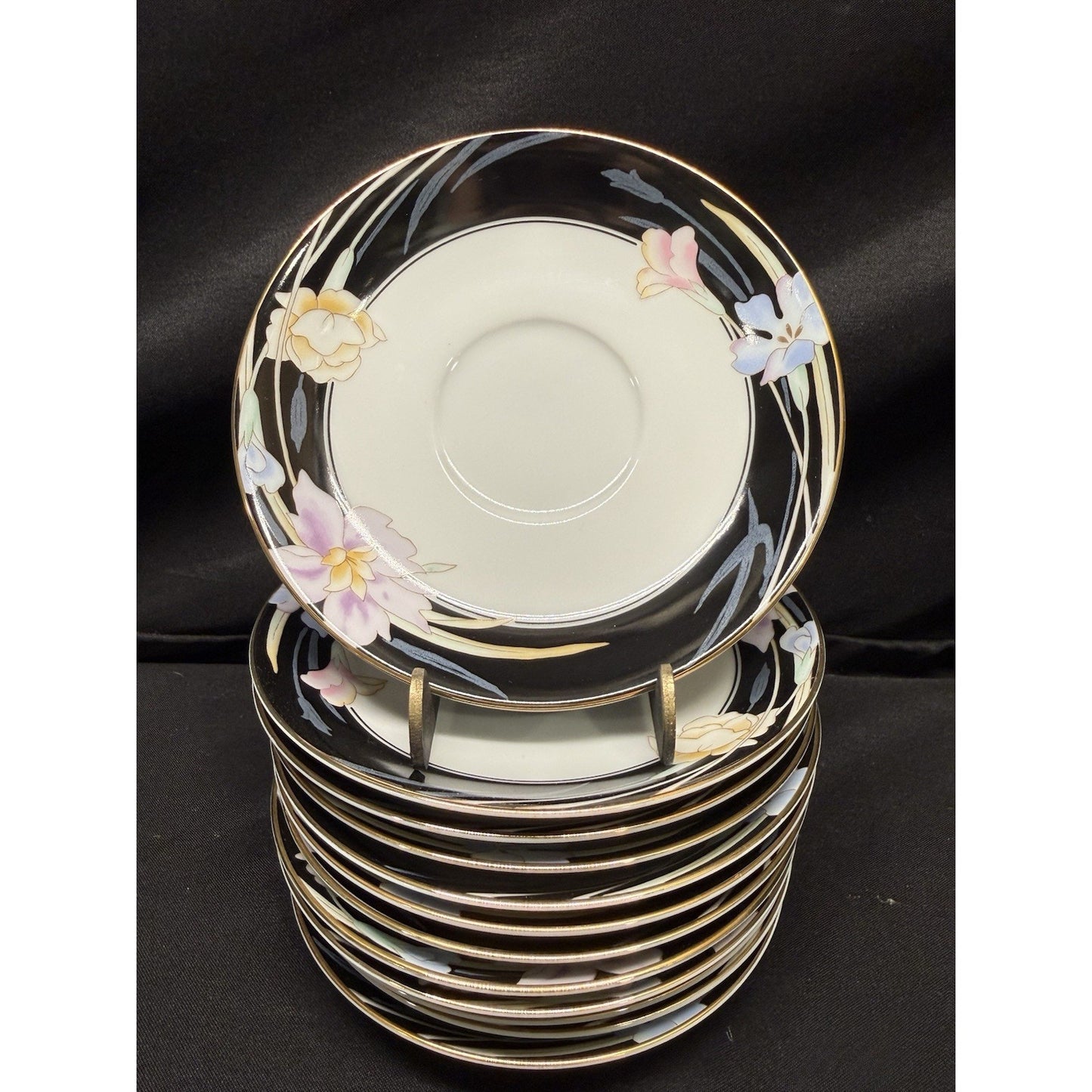 Mikasa Charisma Black Fine China Set Of 12 Saucers 10 Tea Cups Floral Vintage