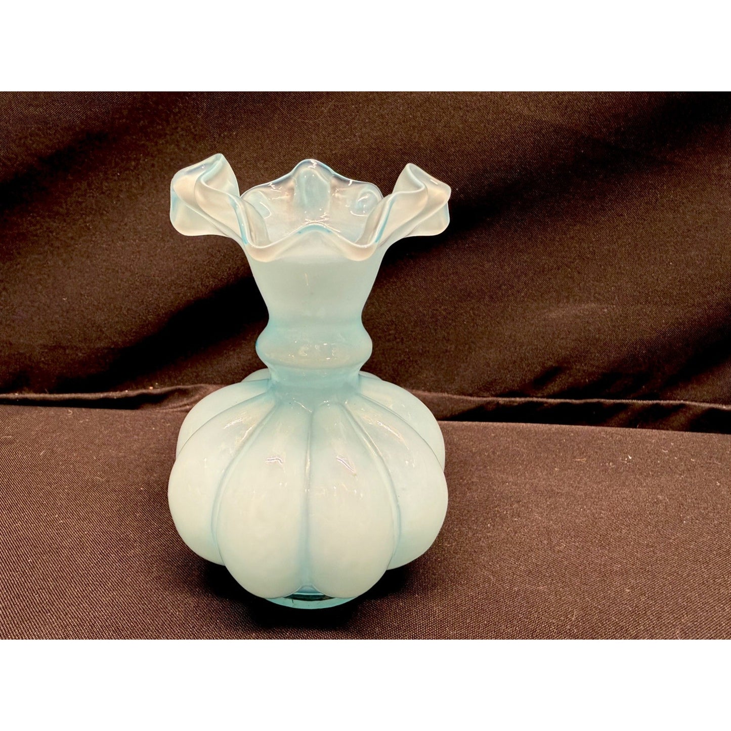 Fenton baby Blue mid century Melon Vase scalloped ruffled top 4.5 inch vintage