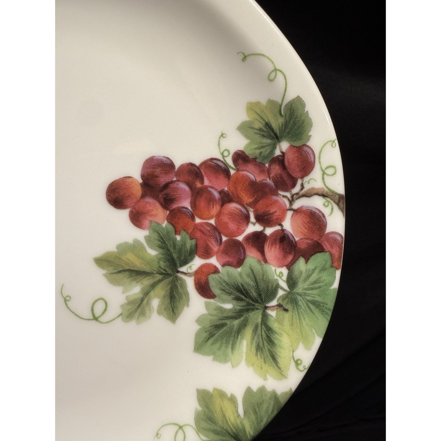 Set Of 10 Royal Doulton Vintage Grape Bread Plates 6.5 Inch Round White Fruit