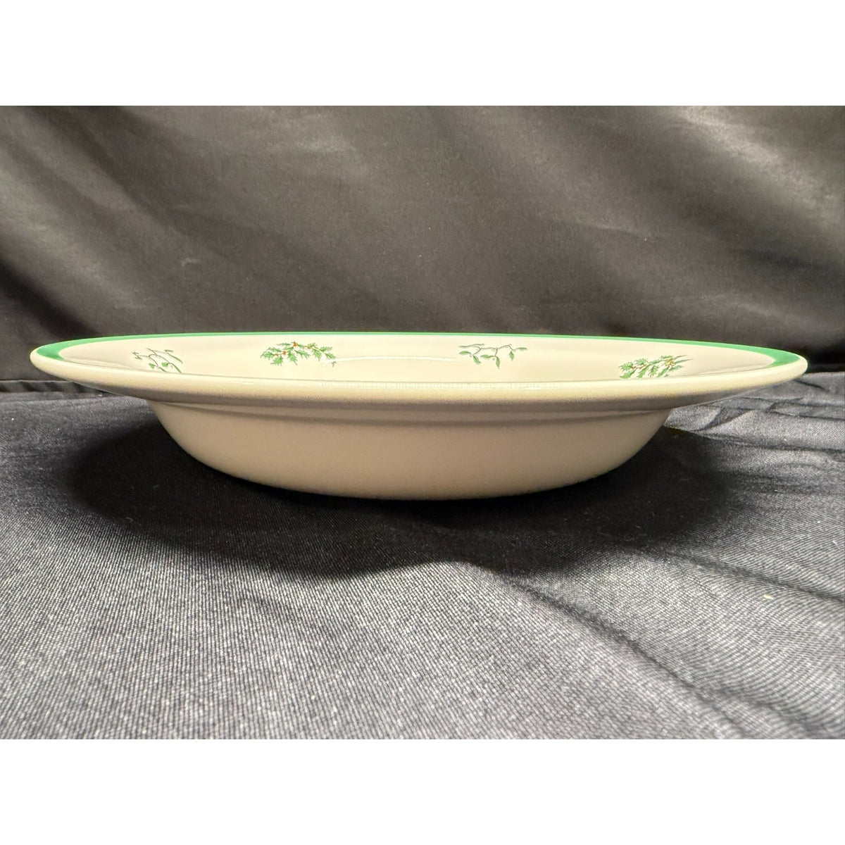 Spode Christmas Tree 11.5" Large Pasta/Vegetable Serving Bowl Round England VTG