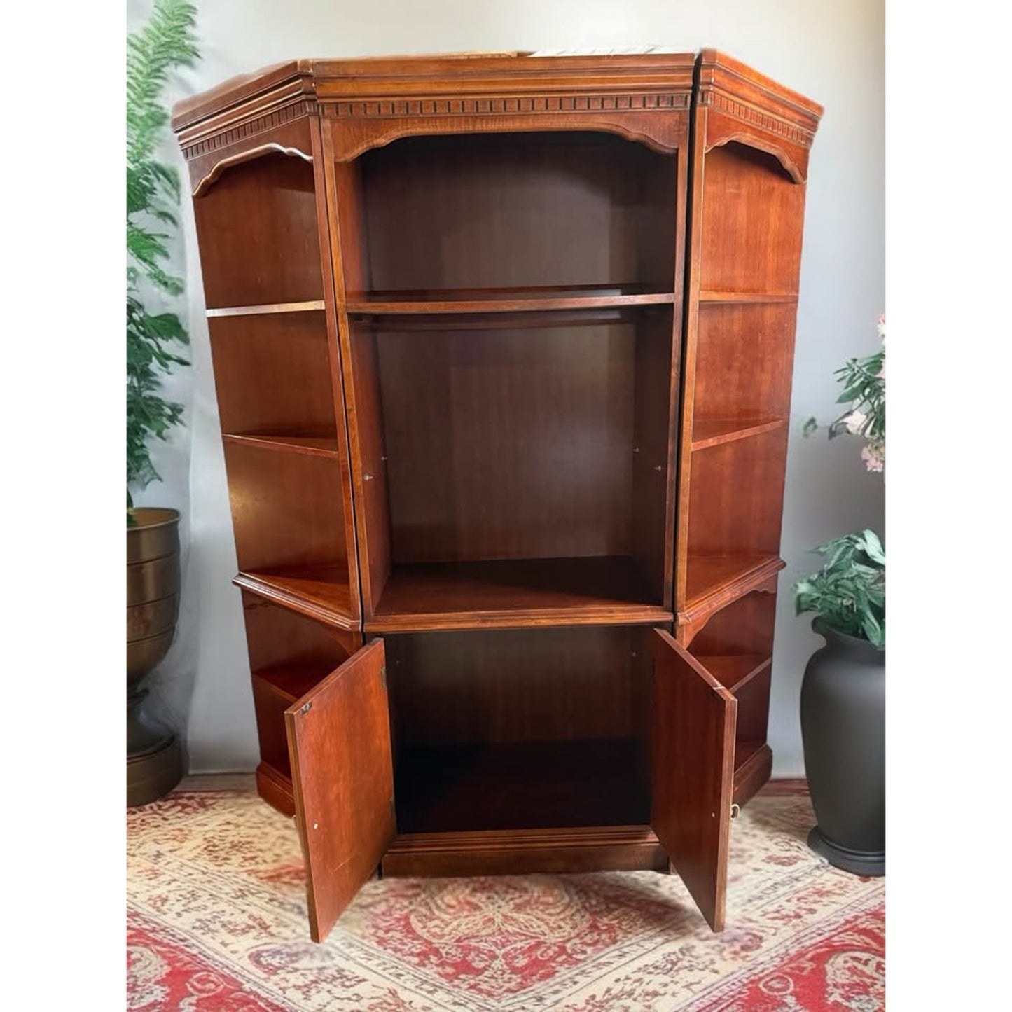 Beautiful 3 piece wood entertainment center/display shelves