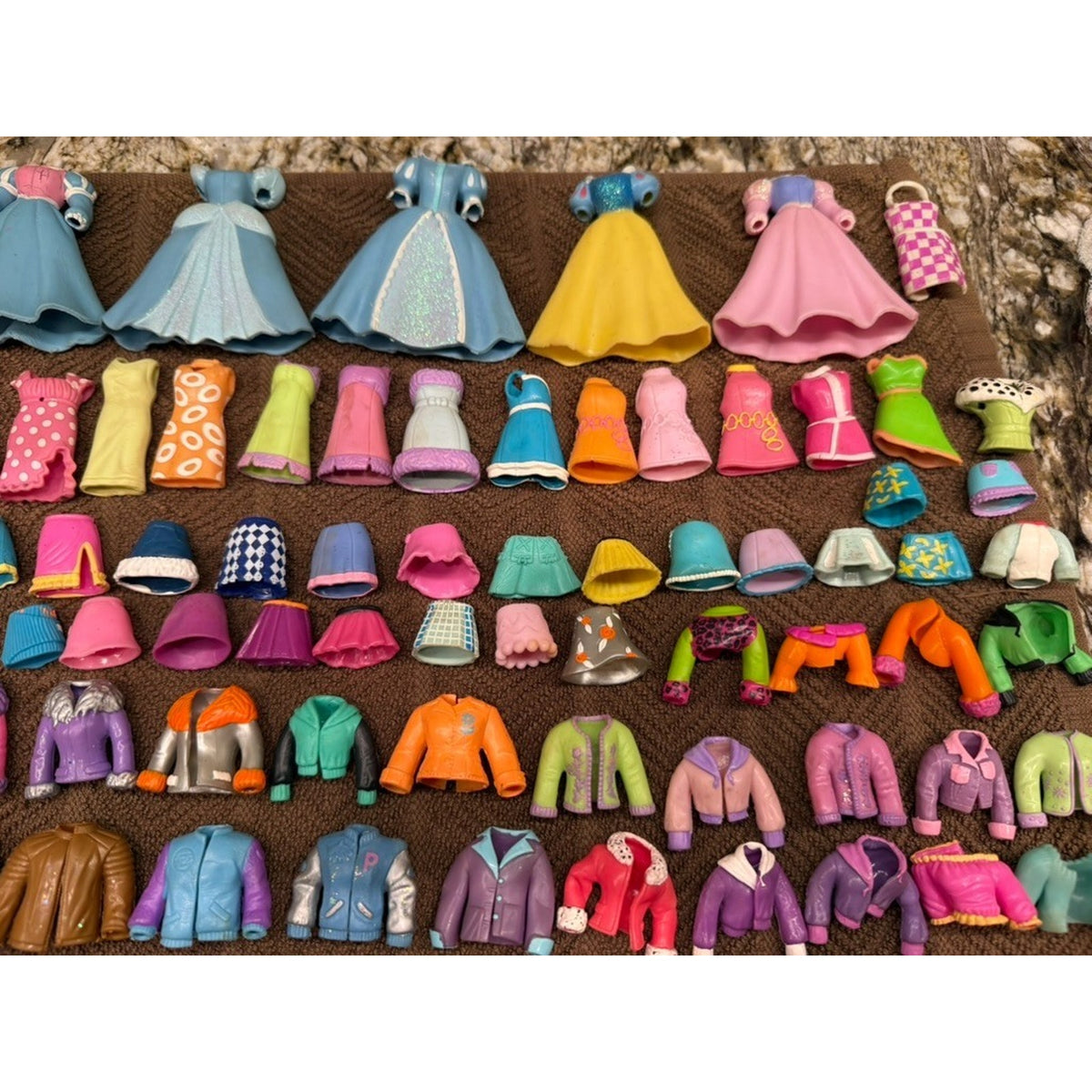 350 + Pc Vintage Polly Pocket Lot Clothing Hats Purses Shoes Accessories 2000's