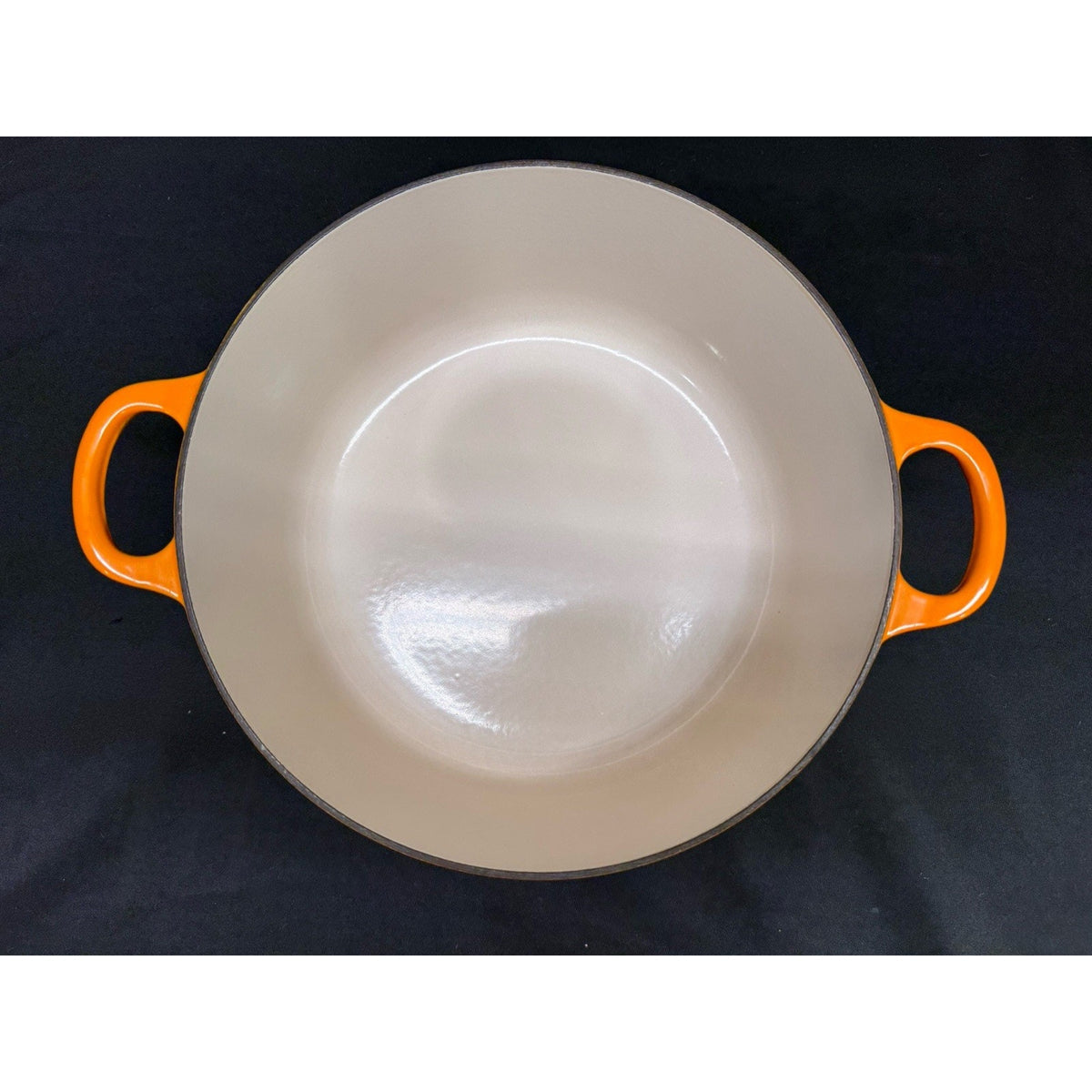 Le Creuset Vintage Enameled Cast Iron Dutch Oven Flame Orange 7.25 Quart 10.25”