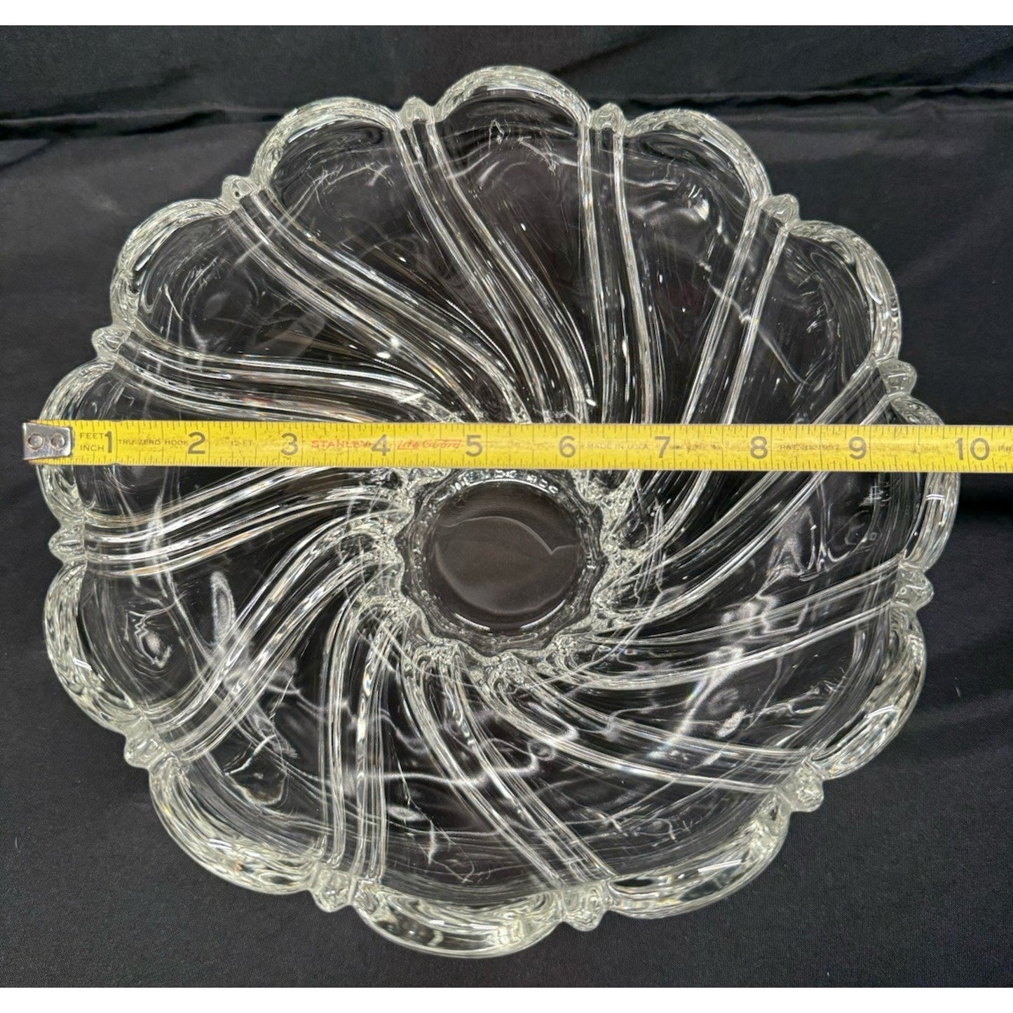 Mikasa Crystal clear serving centerpiece bowl peppermint swirl 10” x 5.25” tall