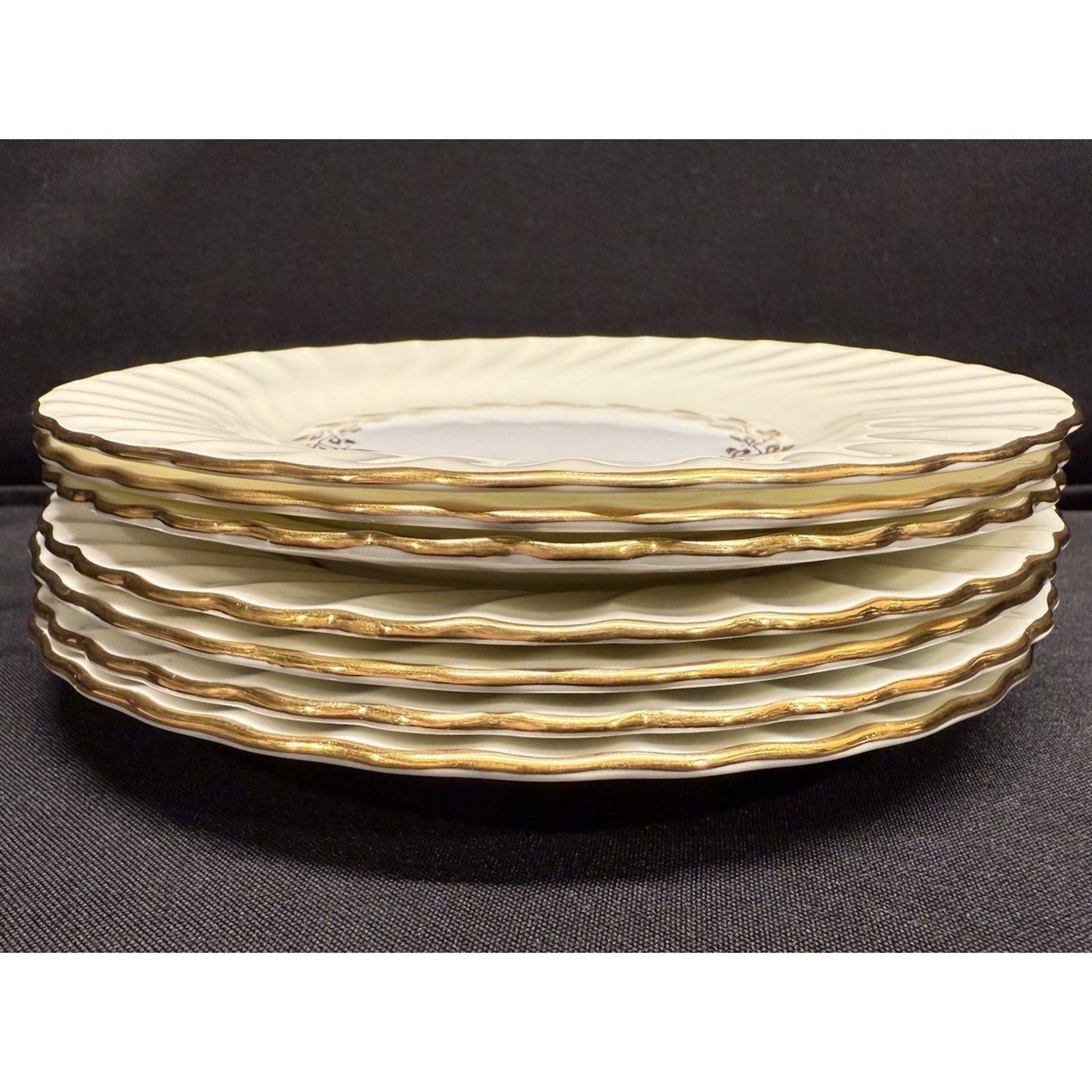 Set of 7 Minton Bone China Cheviot Gold leaf round Bread Plates 6.25” England
