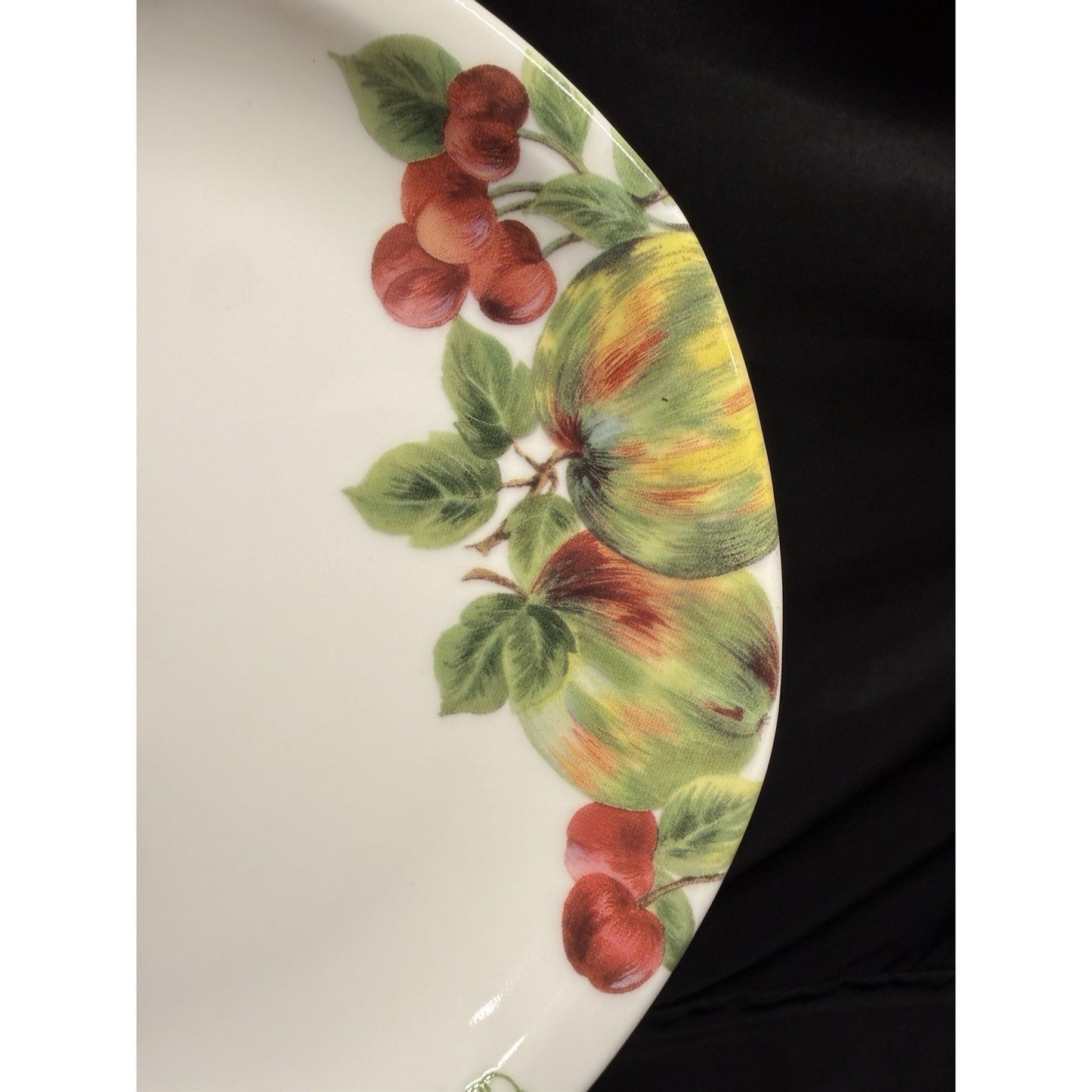 Set Of 10 Royal Doulton Vintage Grape Bread Plates 6.5 Inch Round White Fruit