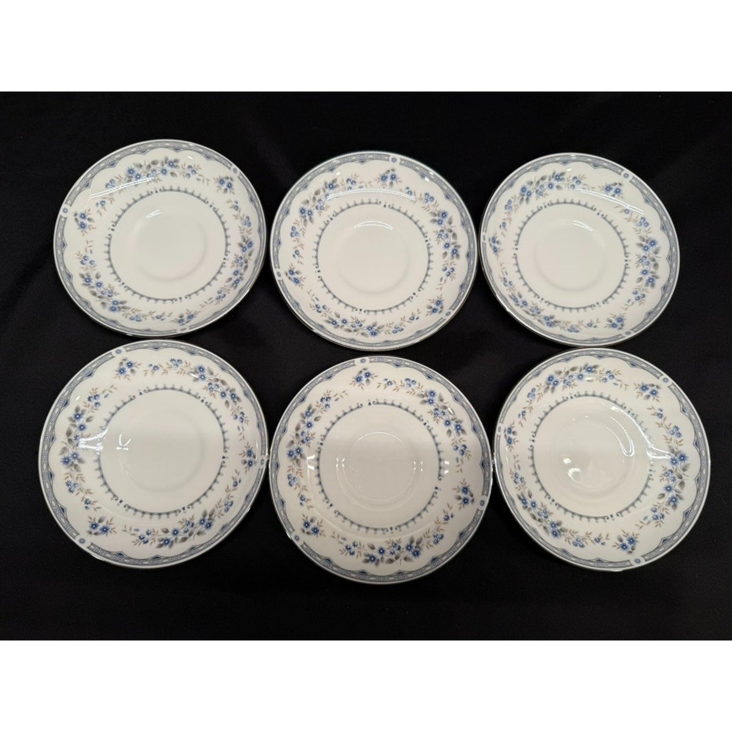 Set of 6 Wedgwood Gardenia Bone China tea cups & Saucers #R4628 Made In England
