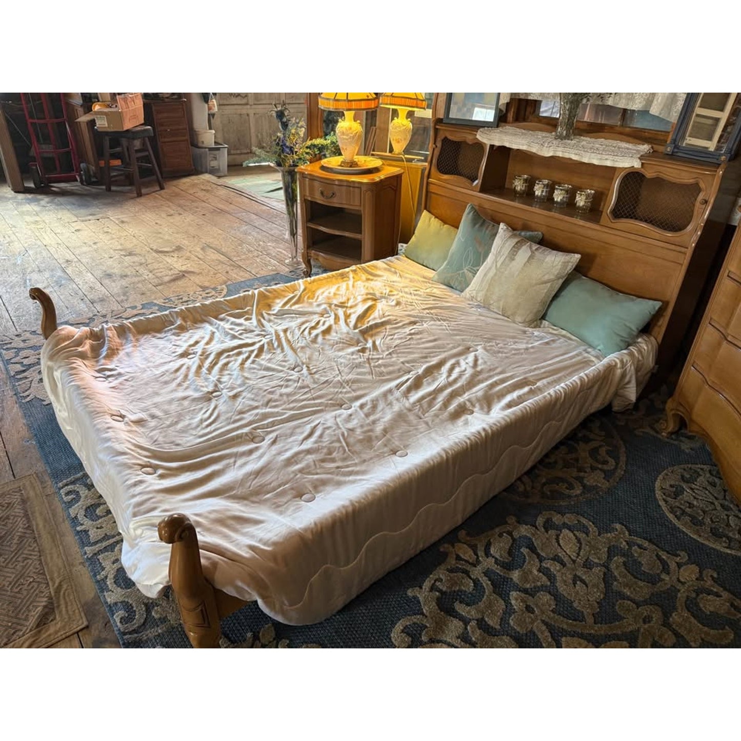 French provincial bedroom, sold together or by the piece. See description for pricing