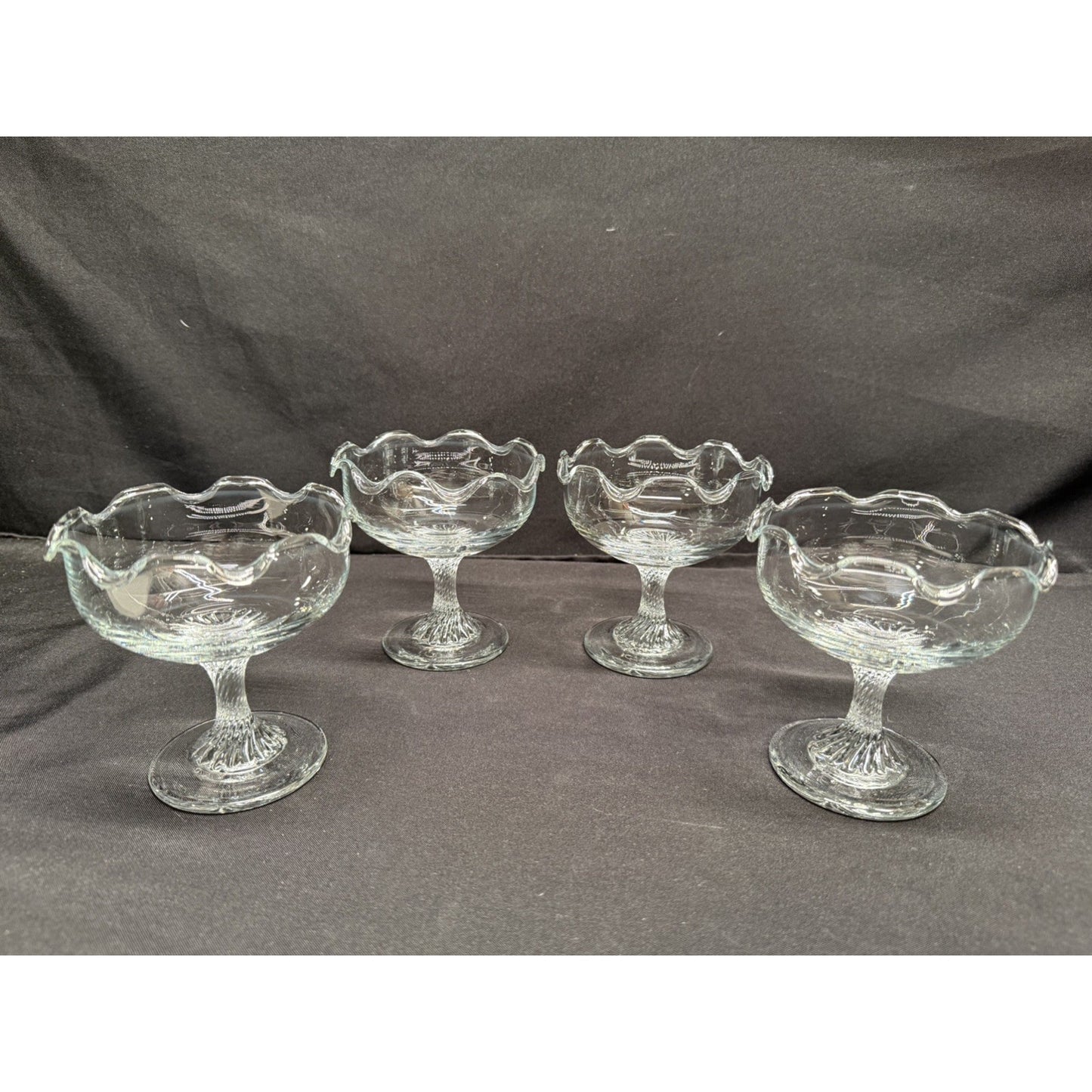 Set Of 4 Dema wave Florentine clear Glass dessert Dishes sherbet glasses 4.25”