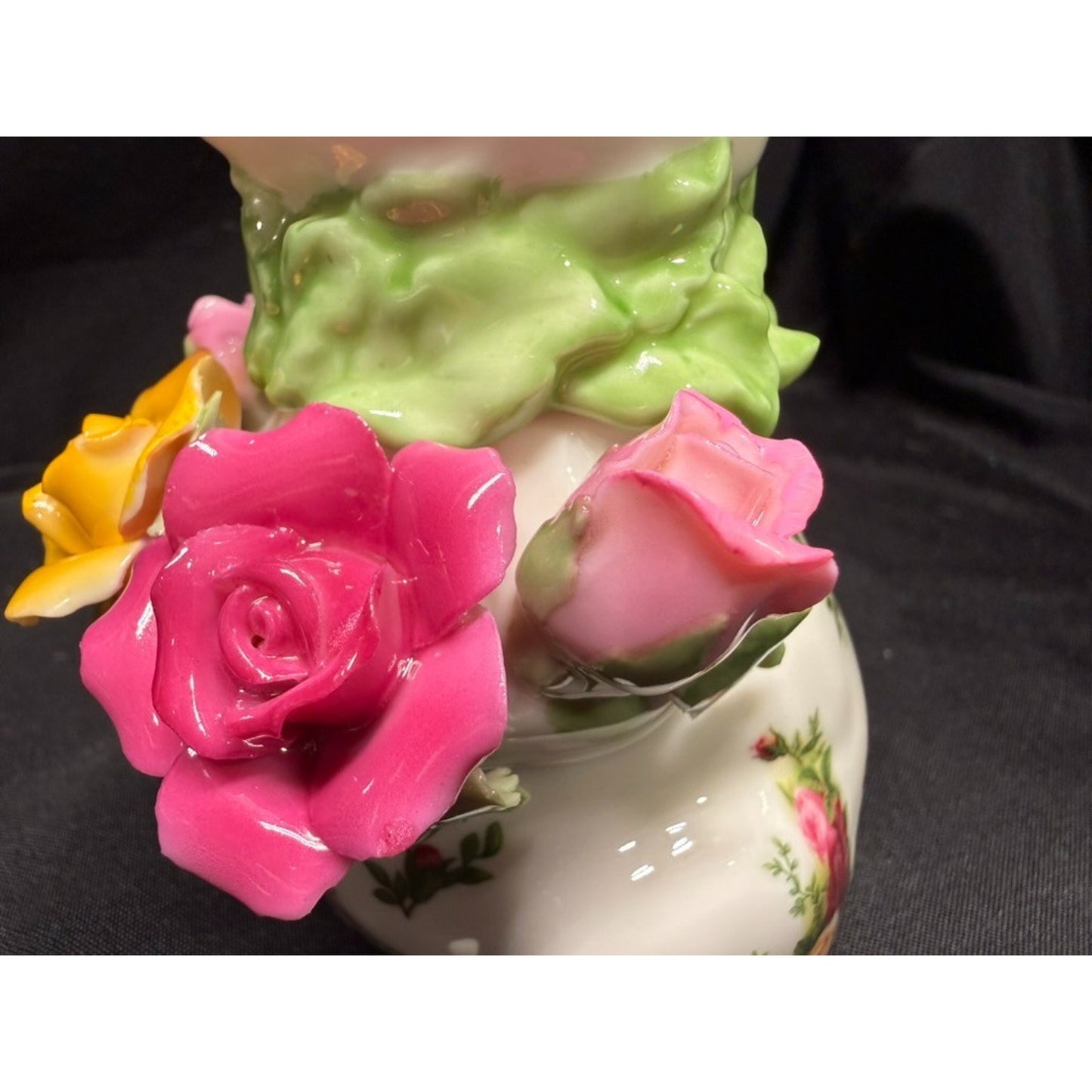 Pair of Royal Albert Old Country Roses Bunny Sugar Bowl & Creamer dish vintage