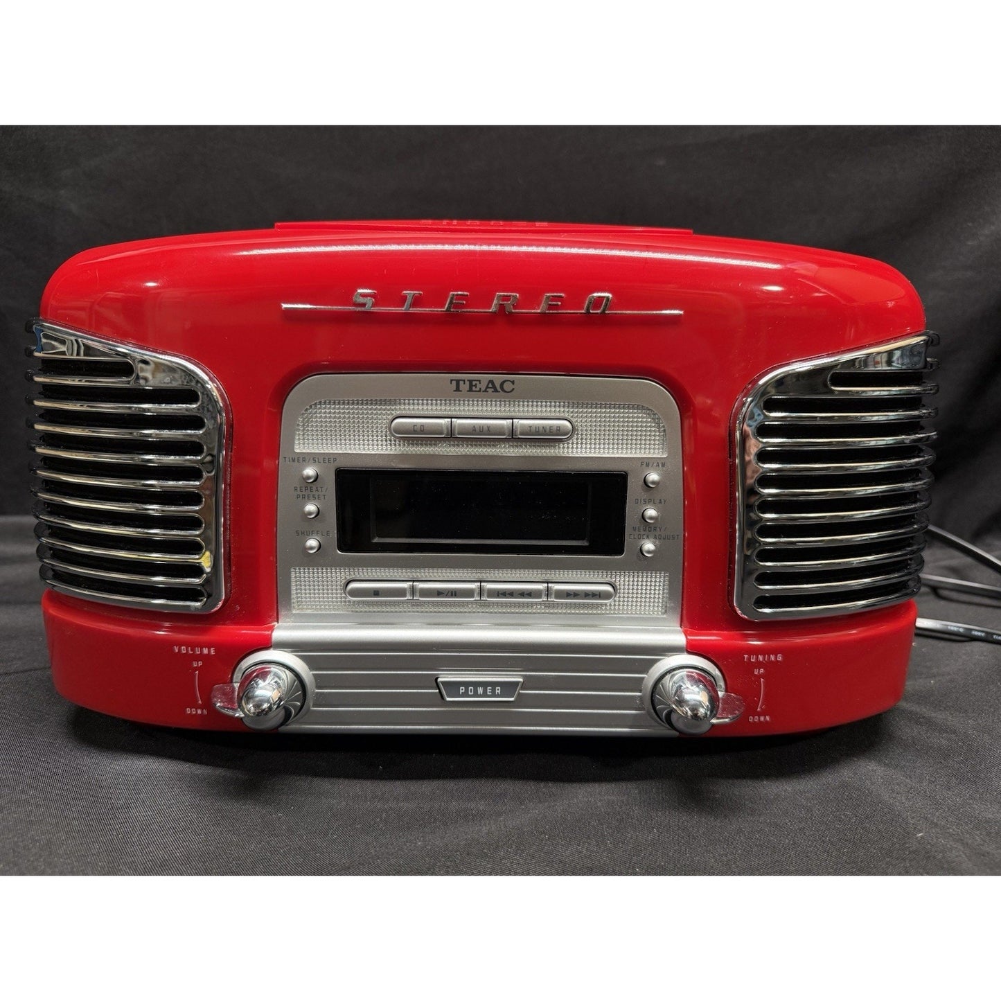 Vintage red Teac AM FM radio CD player alarm clock retro style tested works