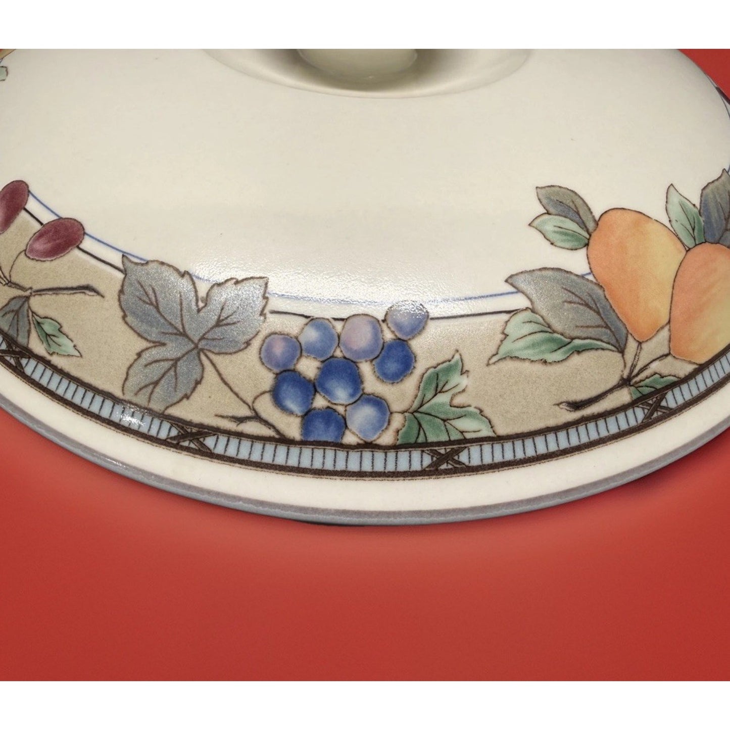 Mikasa Intaglio Garden Harvest CAC29 Round Covered Casserole Dish oven to table