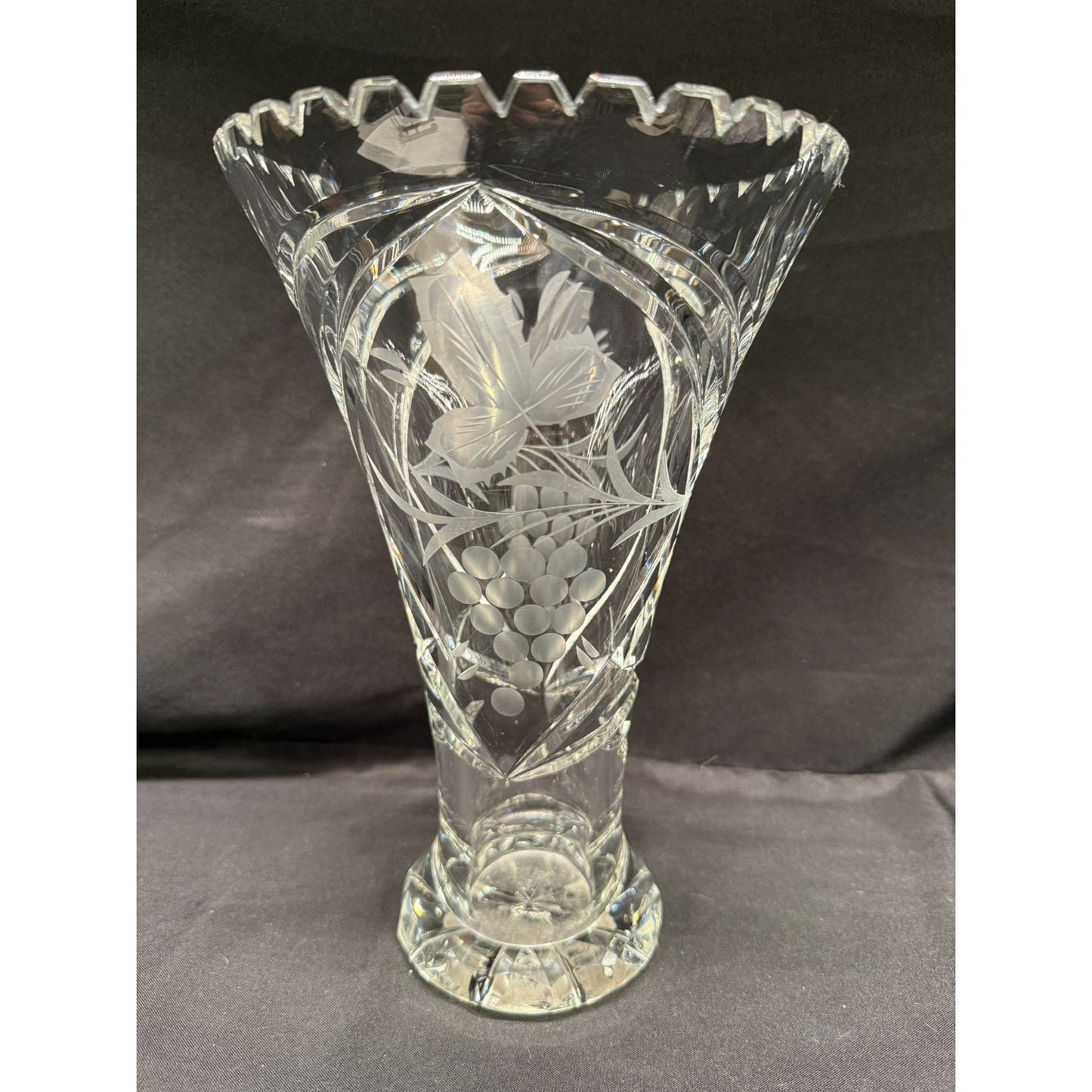 Vintage Crystal clear cut glass Vase Germany Lausitzer Glas etched grapes 10.5”