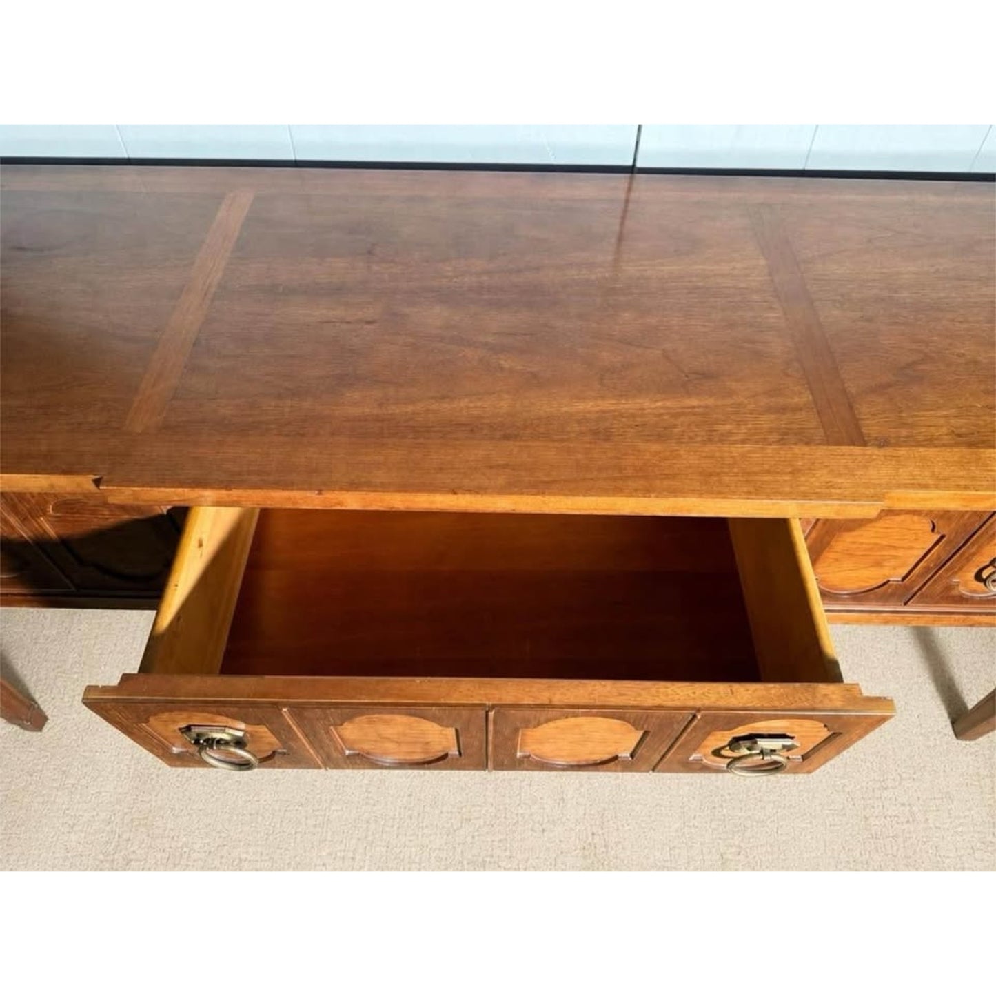 Vintage thomasville inlaid mahogany console table/sofa table/buffet