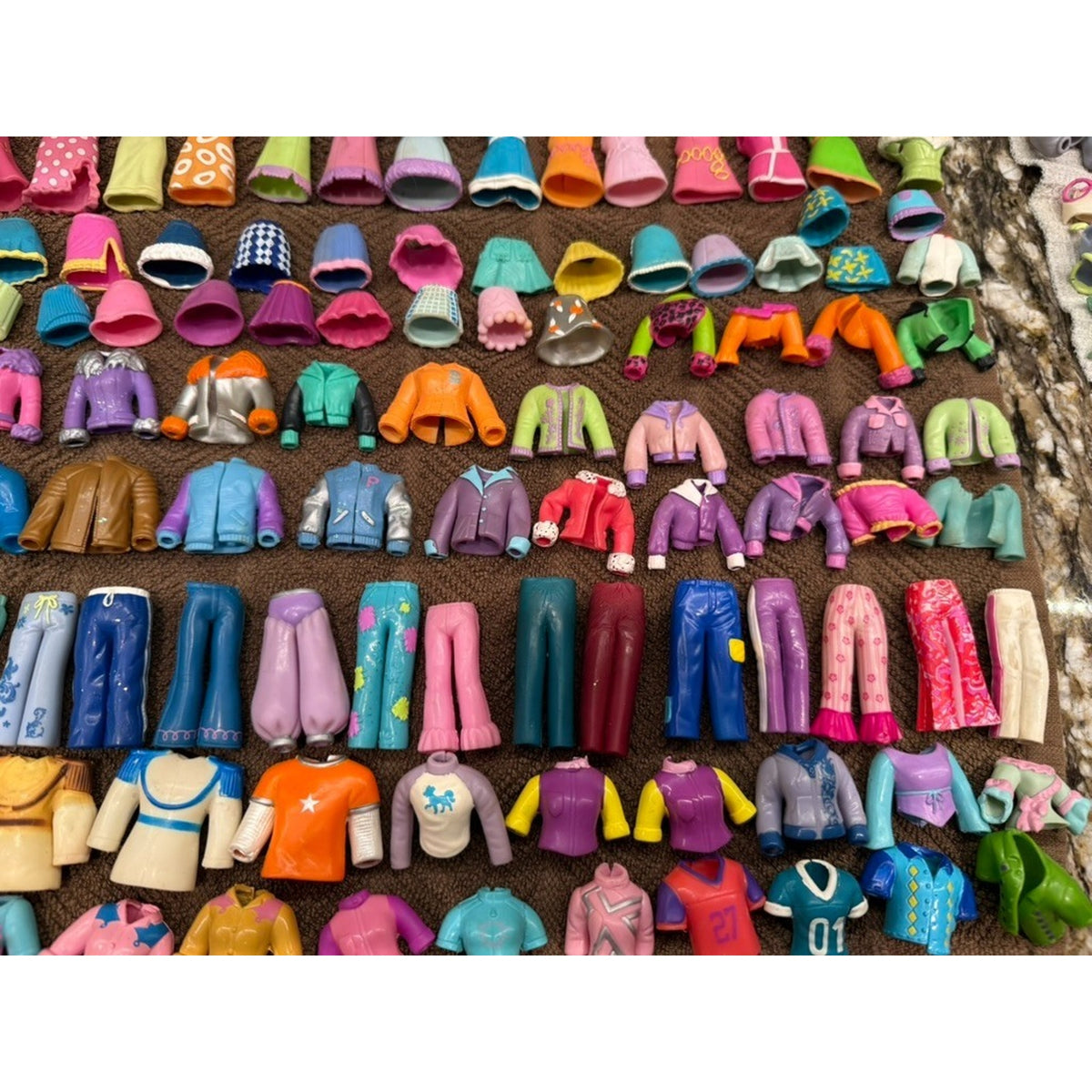 350 + Pc Vintage Polly Pocket Lot Clothing Hats Purses Shoes Accessories 2000's